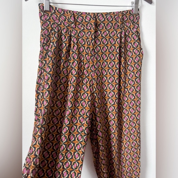 Talulah Retro 70s Style Geometric Pants - Picture 5 of 7